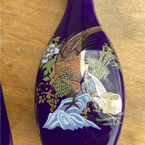 Pair of Vintage Nanco Cobalt Blue Japanese Pheasant Bird Vases - Picture 6 of 7